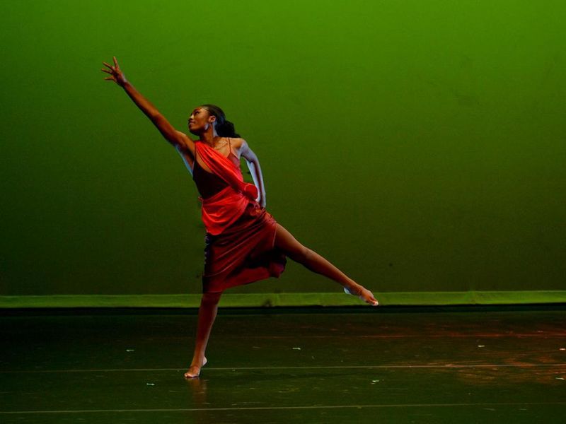 An Ivyside Dance Ensemble member dancing at a fall 2023 performance